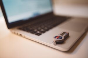 ASDに関する医師のデータ共有をセキュアに行う方法は？